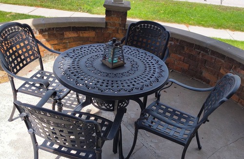 Vassar House | Lovely 5-bedroom house with AC in charming Vassar