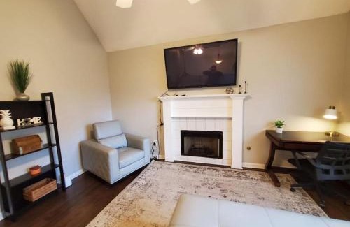 Austell House | Lovely 5 Bedrooms, 3 Full Baths Home Near Parks!