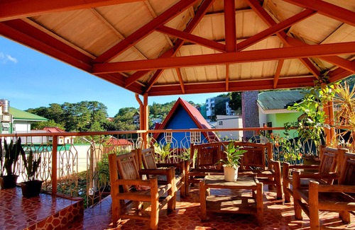 Baguio House | Lovely 6-bedroom house with WiFi in charming Baguio