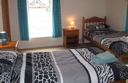 Pencader Apartment | Lovely 7-Bed Apartment in Llandysul