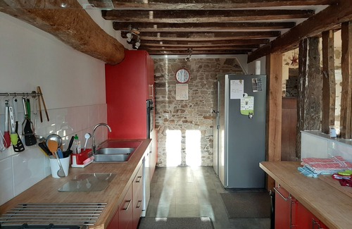 Craon House | Lovely 9 bedroom house sleeping 18 with private pool in a tranquil setting.