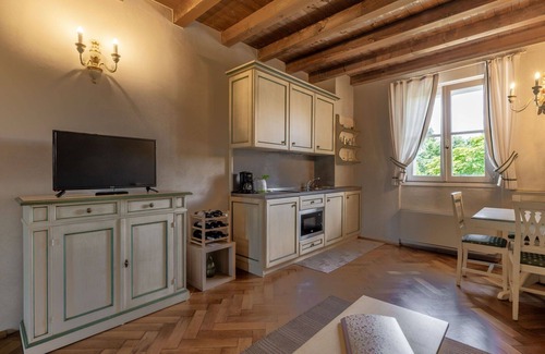 Strassoldo Apartment | Lovely apartment for 6 people with A/C, WIFI, TV and parking