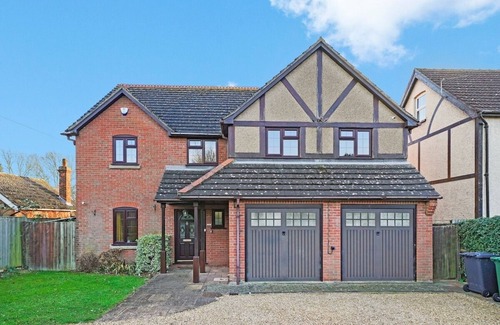 Whittlesford House | Lovely and Boutique 6 bed in Cambridge