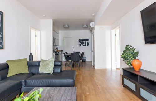 Downtown Apartment | Lovely and Elegant unit