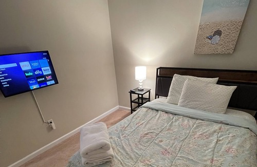 Owings Mills Apartment | Lovely and furnished basement with private entrance