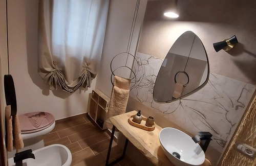Racalmuto Bed & Breakfast | Lovely and luxurious room.