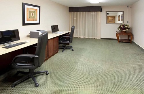 Great Falls House | Lovely and Peaceful Place to Stay! With Free Wi-Fi