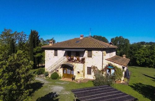 Monteriggioni Apartment | Lovely and typical farmhouse in the heart of Chianti