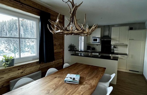 Vorderglemm House | Lovely apartment within walking distance of the ski bus stop and the Jausern descent