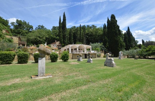 Monteverdi Marittimo Apartment | Lovely apartment for 6 people with pool and parking