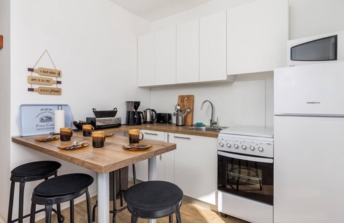 Cesarica Apartment | Lovely apartment in Karlobag- Ribarica