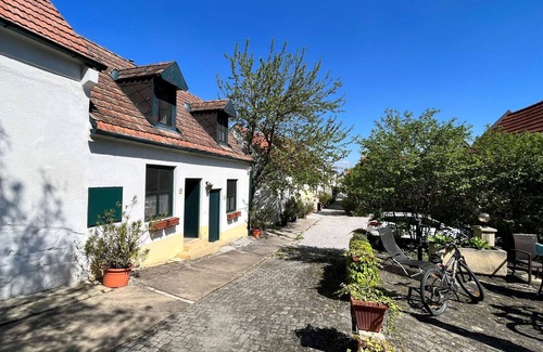 Morbisch am See Apartment | Lovely apartment for 3 people with WIFI, TV, terrace and parking