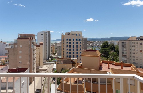 Grao de Gandia Apartment | Lovely apartment, very close to the beach. Wi-Fi A/C With terrace