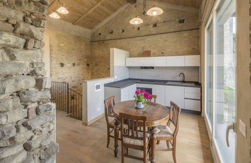 Monforte d'Alba Apartment | Lovely apartment for 4 guests with WIFI, pool and terrace, close to Alba