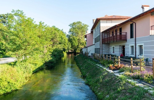 Sesto al Reghena Apartment | Lovely apartment for 4 guests with WIFI, A/C, TV, pets allowed and parking