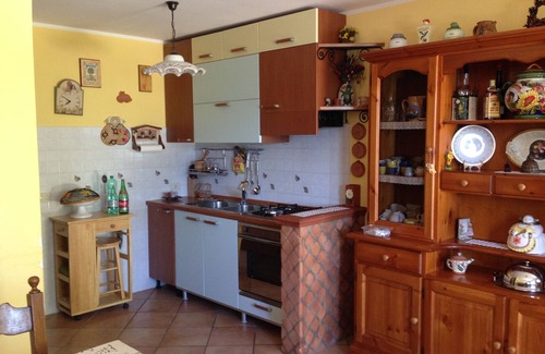 Rocca di Cambio Apartment | Lovely apartment in the Cerri area