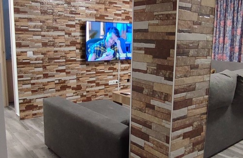 Jesus Apartment | Lovely apartment 15 minutes to the center and near Joaquin Sorolla train stop