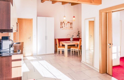 Runhof Apartment | Lovely apartment for 4 people with WIFI, TV, balcony and pets allowed