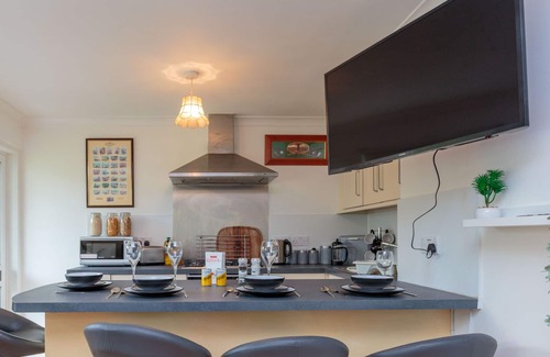 Ellemford Apartment | Lovely apartment by the Hillwood Park-Free Parking