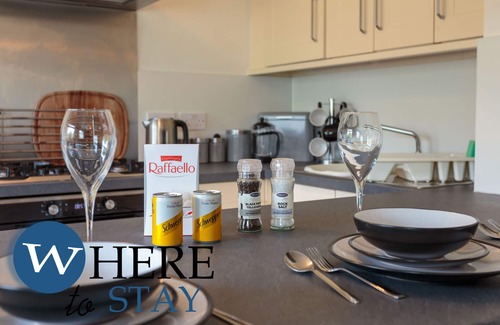 Ellemford Apartment | Lovely Apartment by the Hillwood Park-free Parking