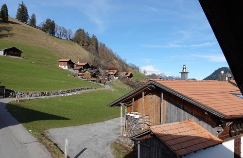 Boltigen Apartment | Lovely apartment for 5 guests with WIFI and balcony