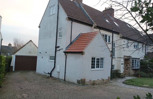 Horsforth Apartment | Lovely apartment close to Leeds Bradford Airport and Leeds Trinity University.