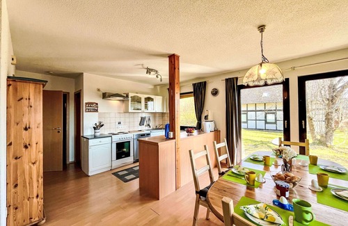 Frankenau House | Lovely apartment in villa for 4 people with WIFI, TV, terrace and pets allowed