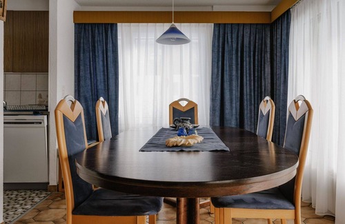 Reckingen Apartment | Lovely apartment for 4 guests with WIFI, TV, balcony and pets allowed