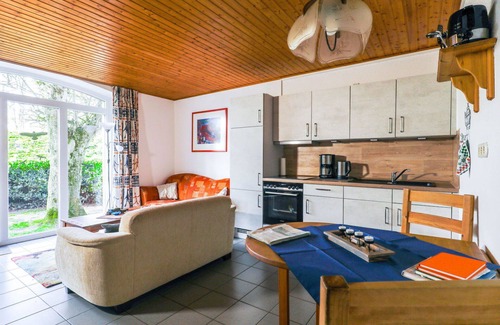Oberndorf Apartment | Lovely apartment for 2 guests with WIFI, TV, patio, pets allowed and parking