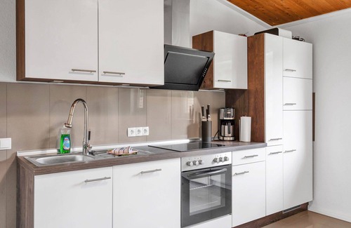 Oberndorf Apartment | Lovely apartment for 2 people with WIFI, TV, patio and parking
