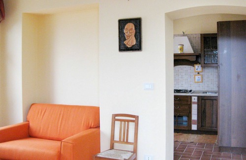 Cossombrato Apartment | Lovely apartment for 4 people with pool, WIFI, TV, patio, pets allowed and parking
