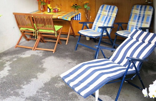 Vorderlanersbach Apartment | Lovely apartment for 8 people with WIFI, TV, terrace and parking