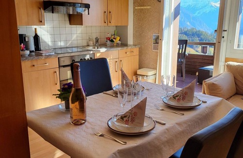 Beatenberg Apartment | Lovely apartment for 3 guests with WIFI, TV and balcony