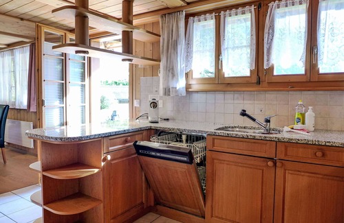 Gadmen Apartment | Lovely apartment for 5 people with WIFI, TV, patio, pets allowed, panoramic view and parking