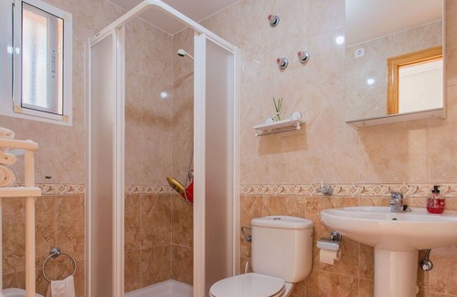 Los Alcazares Apartment | Lovely apartment for 6 people with WIFI, pool, TV, terrace and pets allowed
