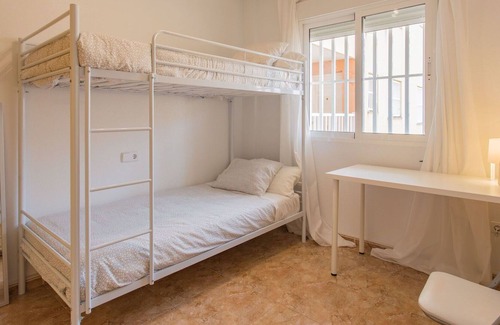 Los Alcazares Apartment | Lovely apartment for 6 people with WIFI, pool, TV, terrace and pets allowed