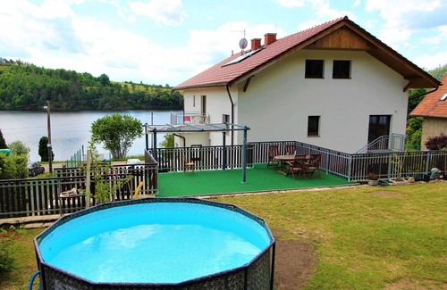 Zupanovice Apartment | Lovely apartment for 2 people with pool, WIFI, TV, patio, pets allowed and parking