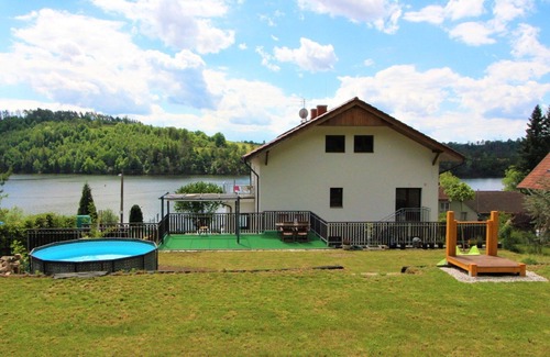 Zupanovice Apartment | Lovely apartment for 2 people with pool, WIFI, TV, patio, pets allowed and parking