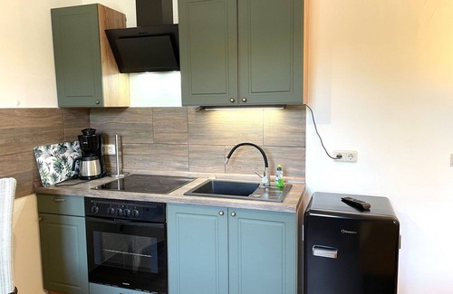 Waltersdorf Apartment | Lovely apartment for 2 guests with WIFI, TV, pets allowed and parking