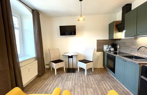 Waltersdorf Apartment | Lovely apartment for 2 guests with WIFI, TV, pets allowed and parking
