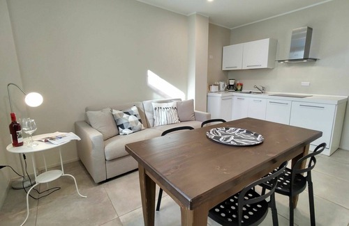 Olgiasca Apartment | Lovely apartment for 2 guests with WIFI, TV, terrace, pets allowed and parking