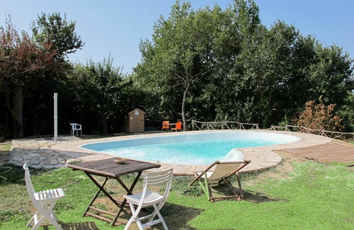 Granarola Apartment | Lovely apartment for 2 people with pool, WIFI, A/C, TV, patio, pets allowed and parking