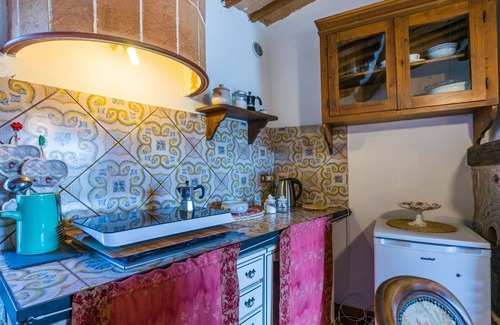 Casciano di Murlo Apartment | Lovely apartment for 2 people with WIFI, TV, terrace, panoramic view and parking