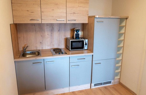Strobl Apartment | Lovely apartment for 4 guests with WIFI, TV, balcony and parking