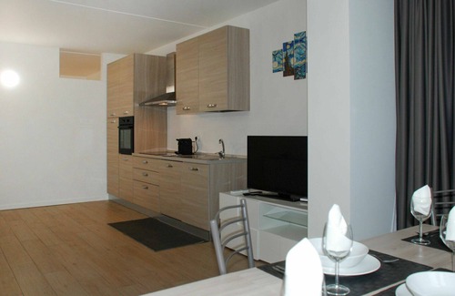 Bigogno Apartment | Lovely apartment for 4 people with WIFI, A/C, pool, TV, panoramic view and parking