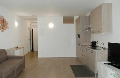 Bigogno Apartment | Lovely apartment for 4 people with WIFI, A/C, pool, TV, panoramic view and parking
