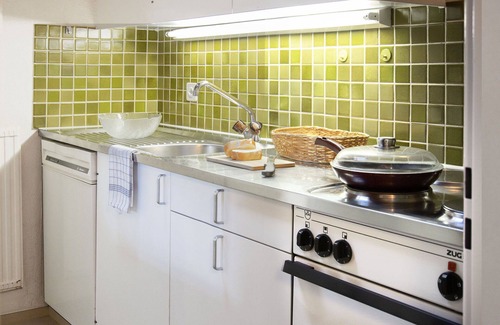 Falera Apartment | Lovely apartment for 4 people with WIFI, pool, TV, balcony, panoramic view and parking