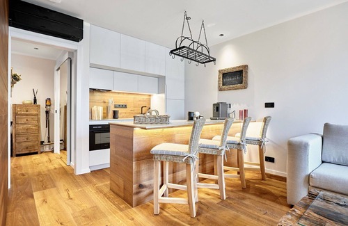 Abertamy Apartment | Lovely apartment for 4 guests with A/C, WIFI, TV and terrace