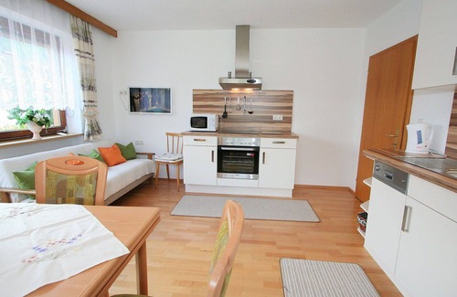 Fuegenberg Apartment | Lovely apartment for 4 guests with WIFI, TV, terrace and panoramic view