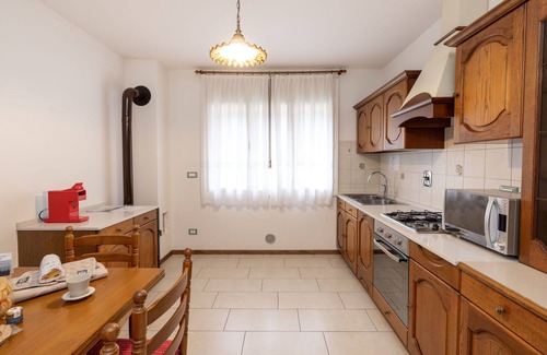 Ovaro Apartment | Lovely apartment for 4 guests with WIFI, TV and balcony